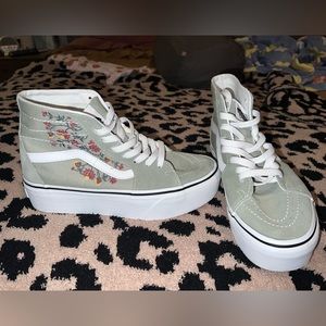Vans Sk8-Hi Floral Embroidery Platforms